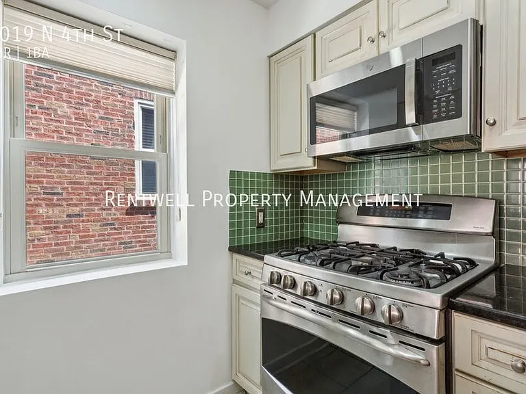 1019 N 4th St — Photo 9