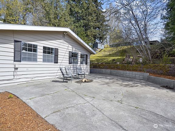 5th image of 6210 Harlow Drive