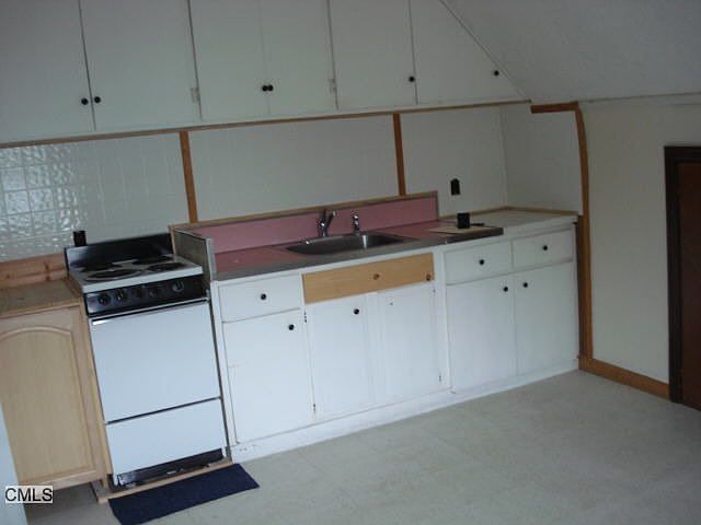 2nd image of 341 Shippan Ave APT 2