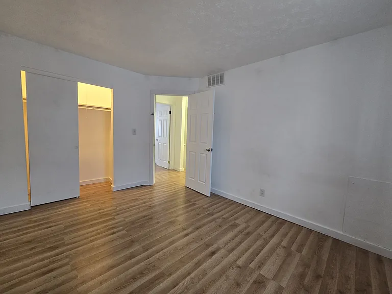 1725 Cromwell Dr — Photo 16
