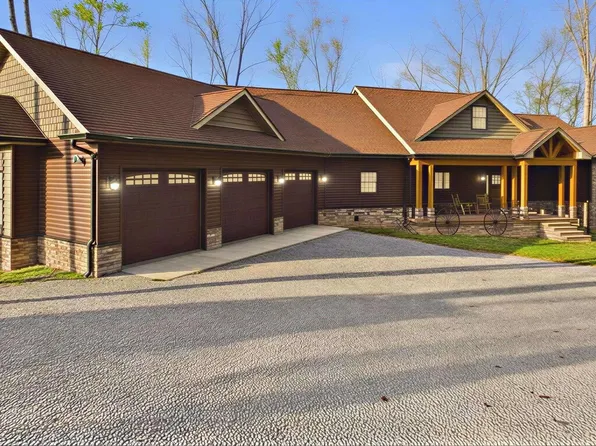 726 Breckinridge Point, Cadiz, KY 42211