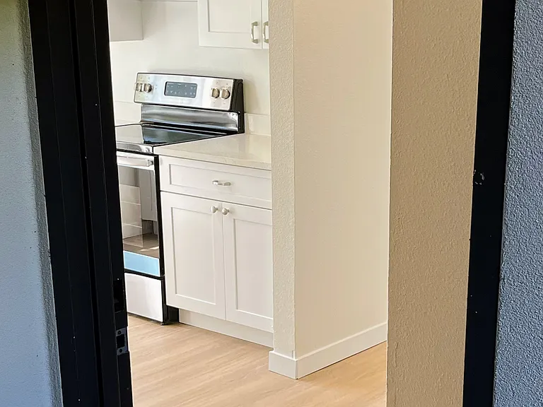 6553 California Ave SW #2 — Photo 18