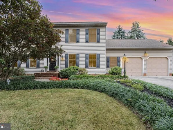 824 Landau Ct, Camp Hill, PA 17011