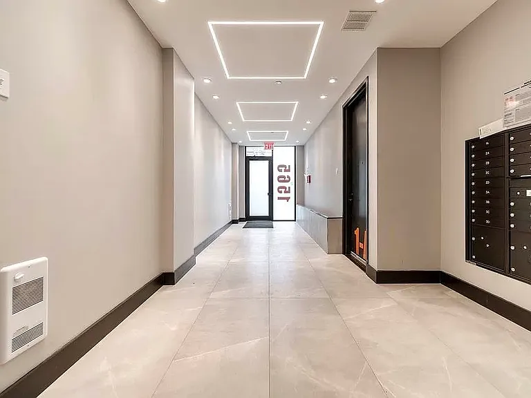 1565 New York Ave #5D — Photo 14