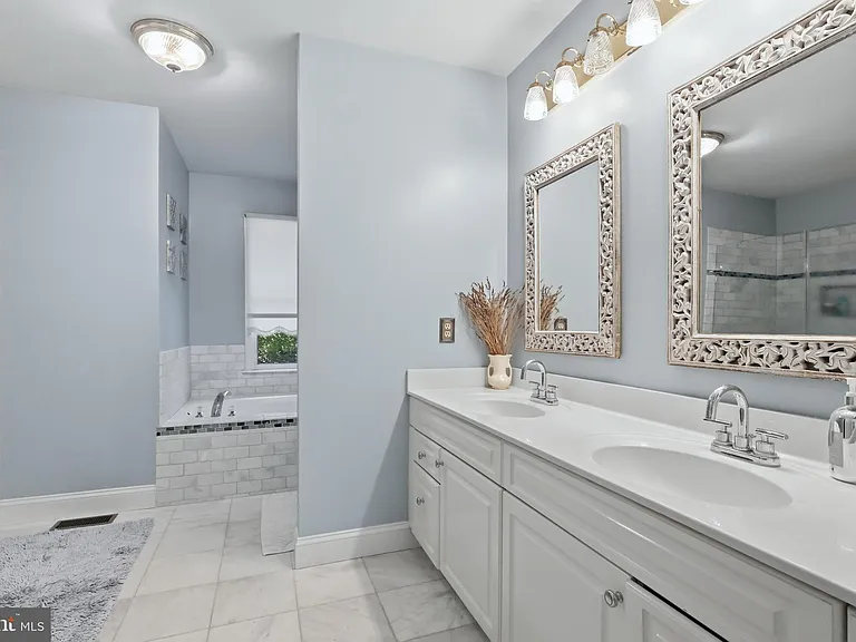 900 Hickory Cir — Photo 20