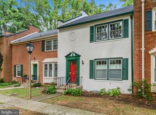 1835 Wainwright Dr, Reston, VA 20190