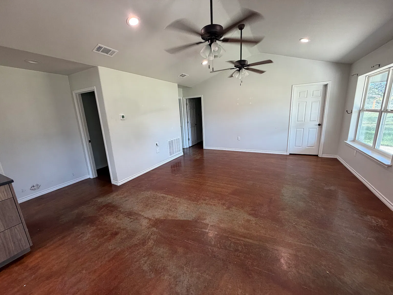 2 bed, 1260 sqft, $2,150 — Photo 3