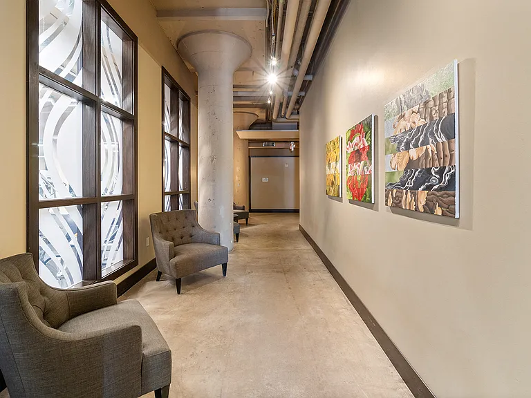 Buzza Lofts of Uptown — Photo 13