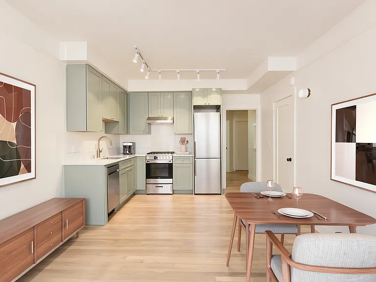 3232 21st St #5 — Photo 2