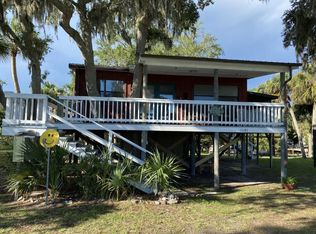 1141 Palmetto Dr, Cedar Key, FL 32625