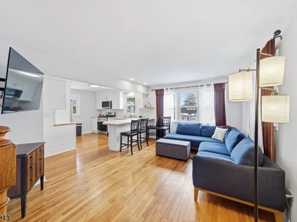 37 Wenonah Ave, Lake Hiawatha, NJ 07034