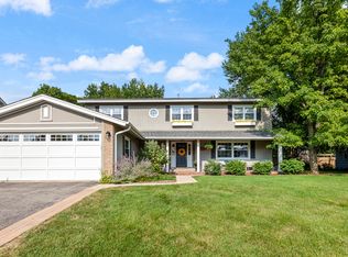 1217 Somerset Ln, Elk Grove Village, IL 60007