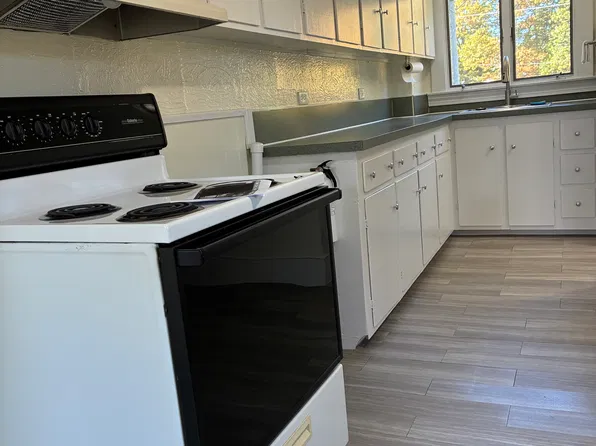 14 Glenwood St #2, Whitman, MA 02382
