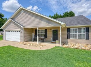 312 Steelman Dr, Inman, SC 29349