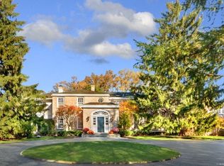 221 S Ridge Rd, Lake Forest, IL 60045