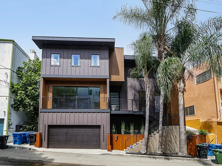 3601 Dixie Canyon Pl — Photo 1