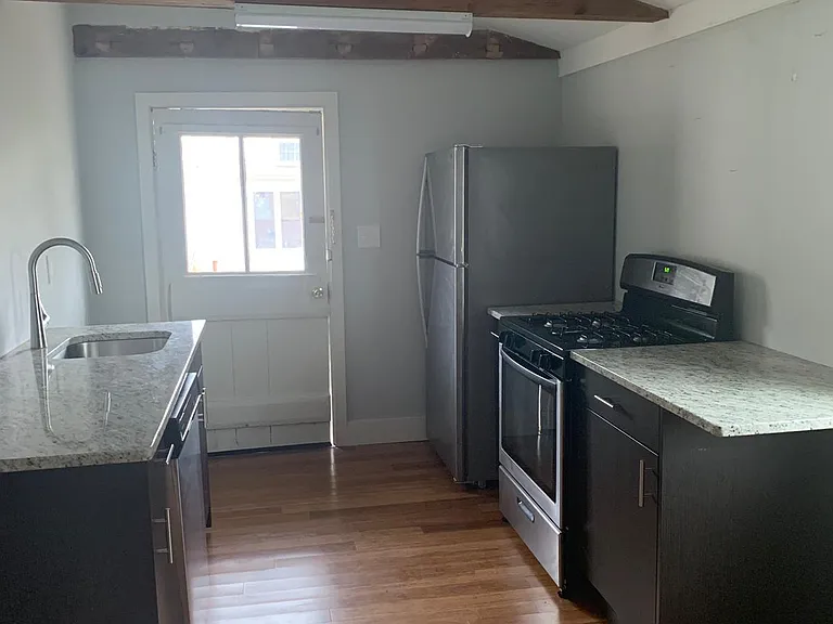 211 Milford Rd — Photo 17