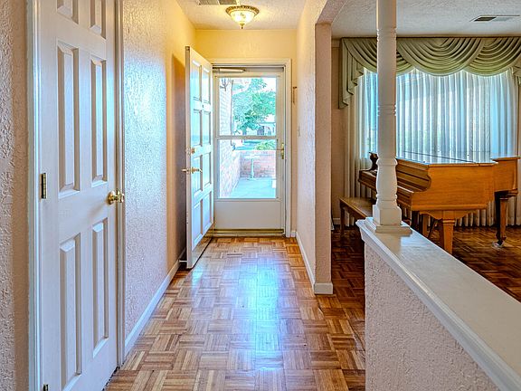 5th image of 6507 Mendius Ave NE