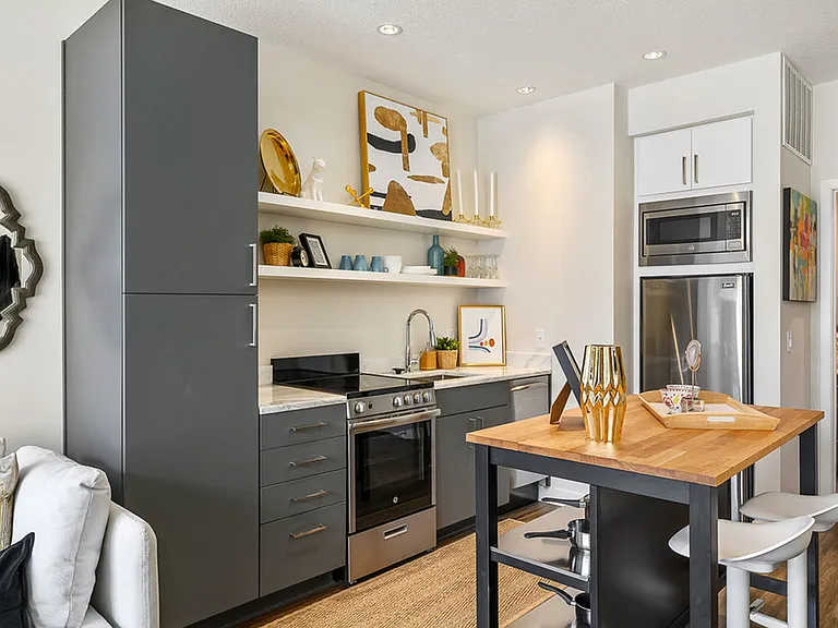 The District Flats — Photo 10