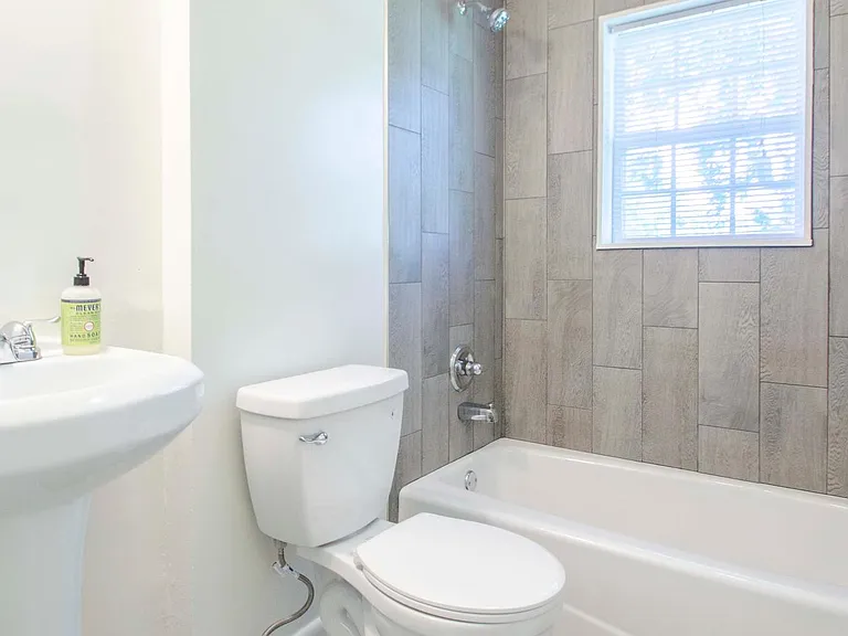 726 S Maplewood Ave — Photo 18