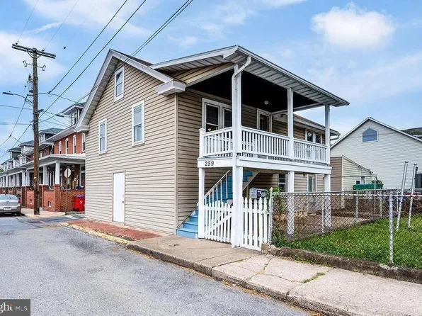 259 Walnut St, Hamburg, PA 19526