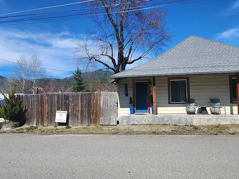 124 W Idaho Ave — Photo 15