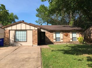 402 Woodcrest Way, Forney, TX 75126