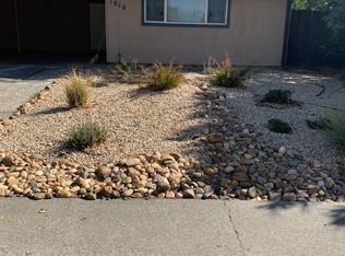 1810 Apple Ln, Davis, CA 95616