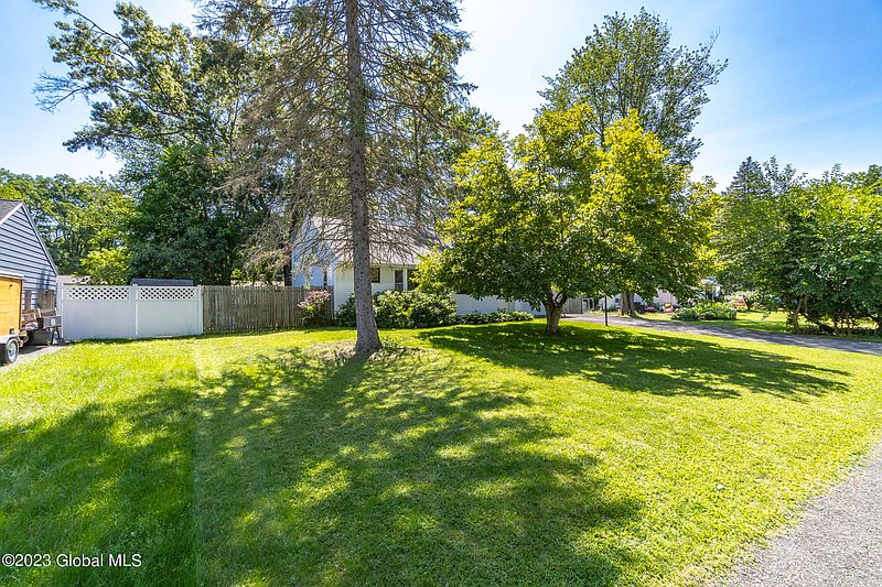 3rd image of 44 Terry Avenue