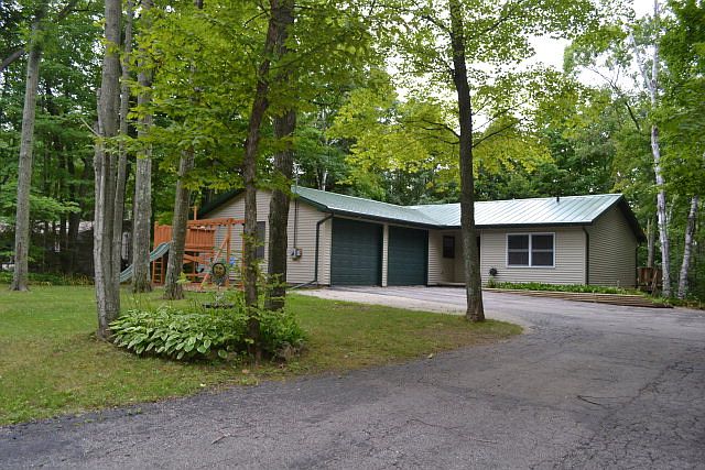 1st image of 4029 Park Dr