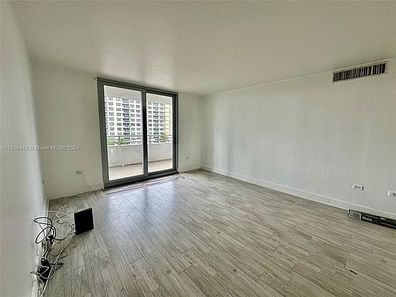 5th image of 5555 Collins Ave APT 7U