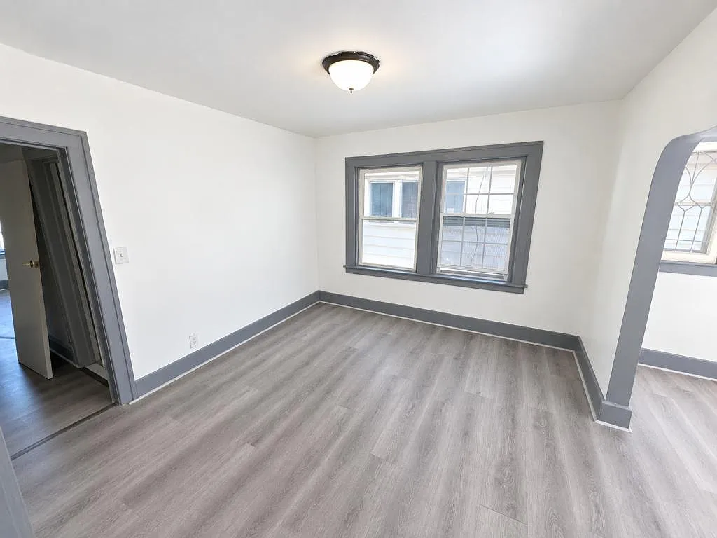 5396 Allendale St — Photo 3