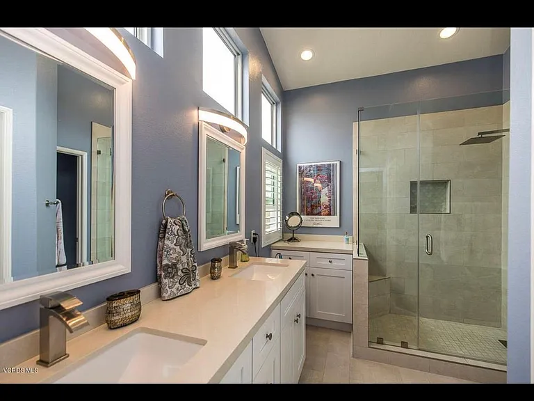 211 Twin Falls Ct — Photo 5