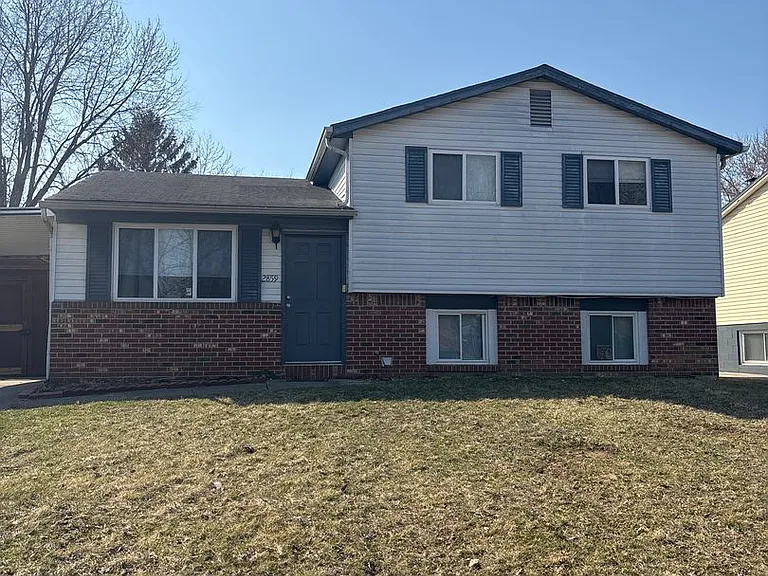 2859 Falcon Bridge Dr — Photo 2