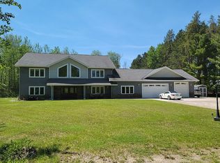 1915 Strader Cir, Grand Rapids, MN 55744