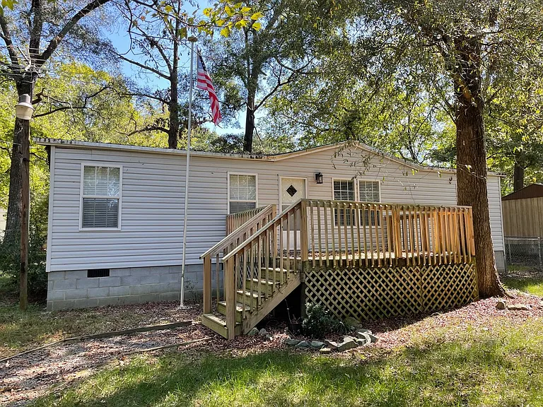 200 Hillcrest Rd — Photo 21