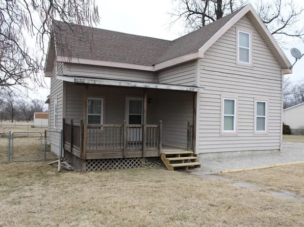620 W 5th St, Baxter Springs, KS 66713