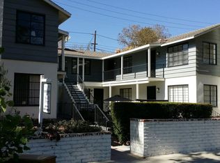 455 W Riverside Dr #A, Burbank, CA 91506