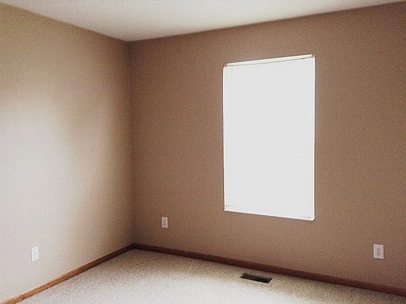 5th image of 4240 Pheasant Trail Ct