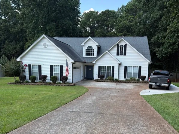 4046 River Elan Dr, Gainesville, GA 30507