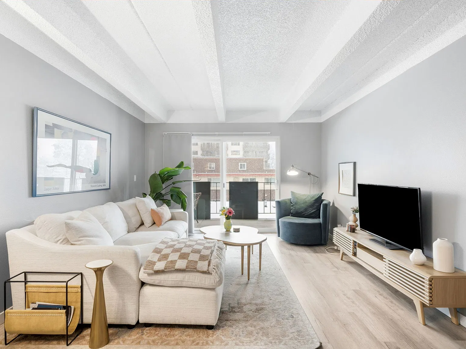 1 bed, 703 sqft, $2,200 — Photo 1