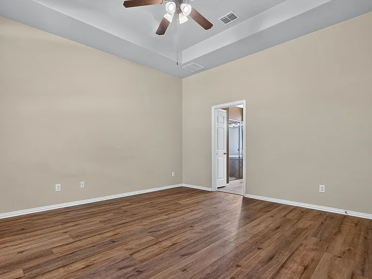 11945 Henderson Dr — Photo 14