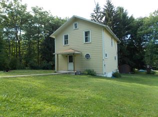 30 Jednota Rd, Grassflat, PA 16839