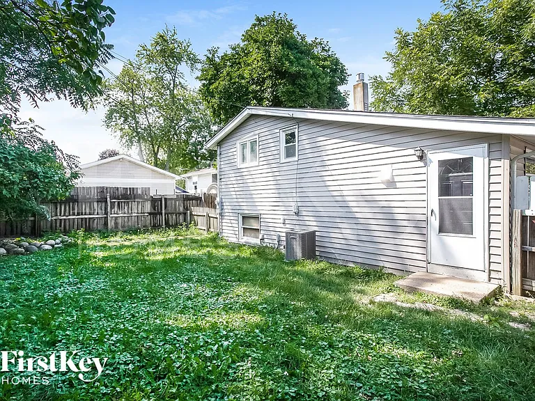 529 Apache Ave — Photo 14