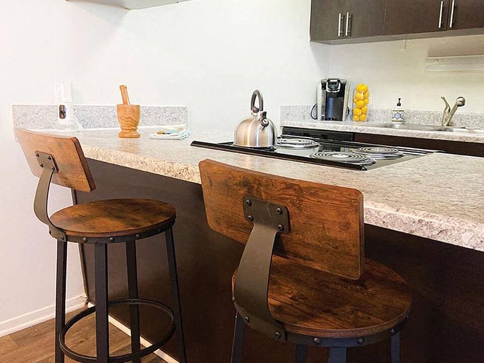Granite Countertops and Breakfast Bar