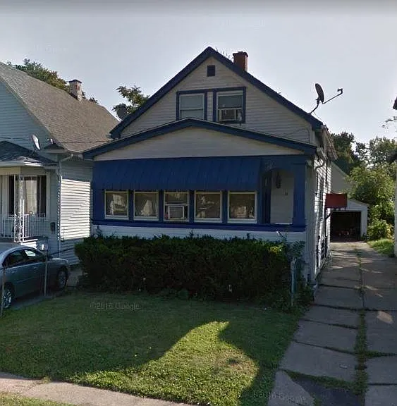 83 Hill St — Photo 1