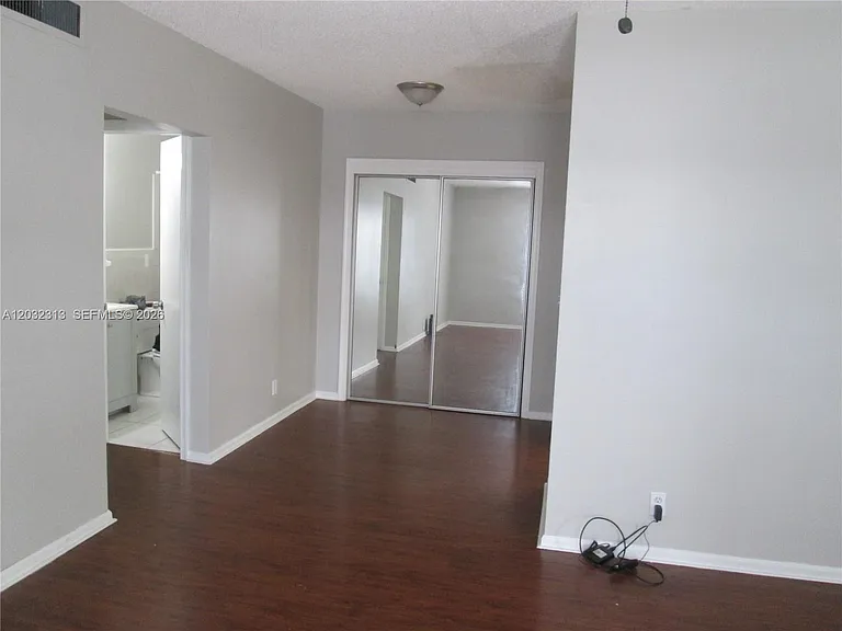 2250 NE 66th St #1521 — Photo 1