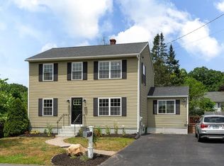 12 Dale St, Manchester, NH 03103