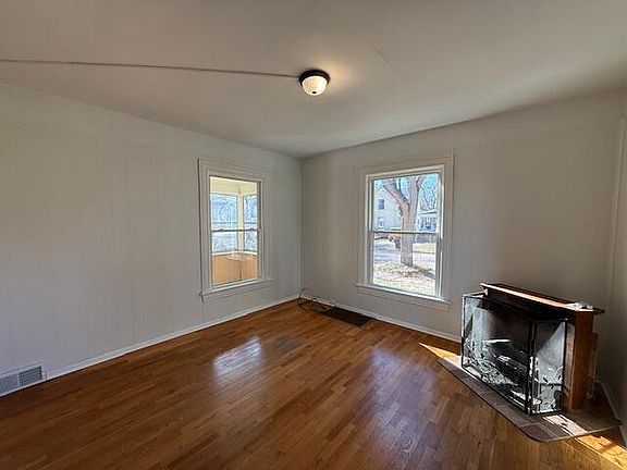 3rd image of 141 Bates St