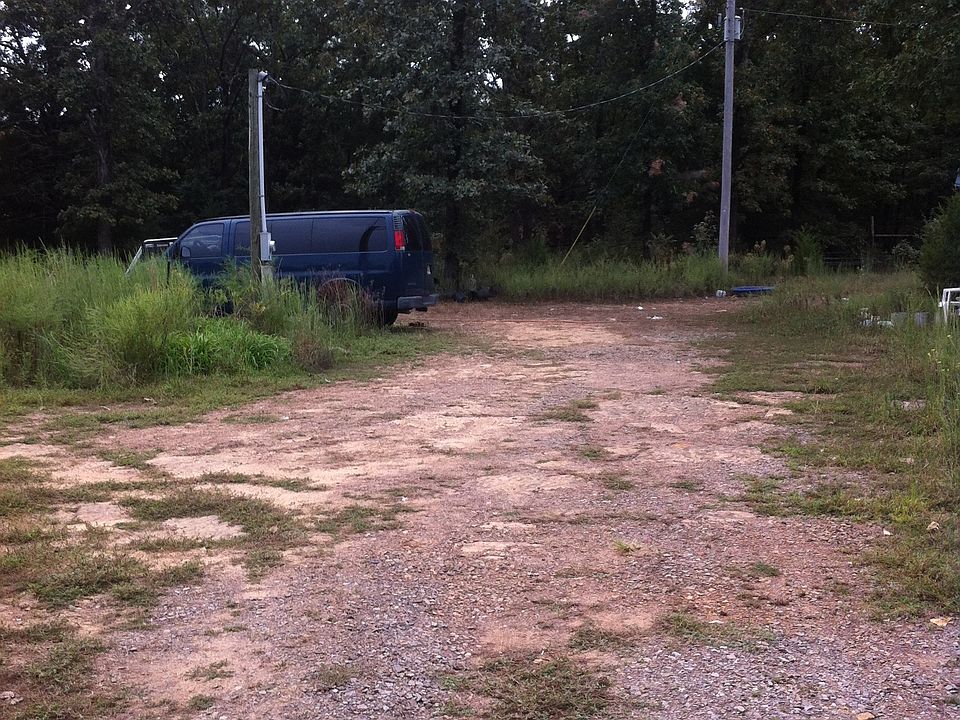 2nd image of 2329 Shelby Ln